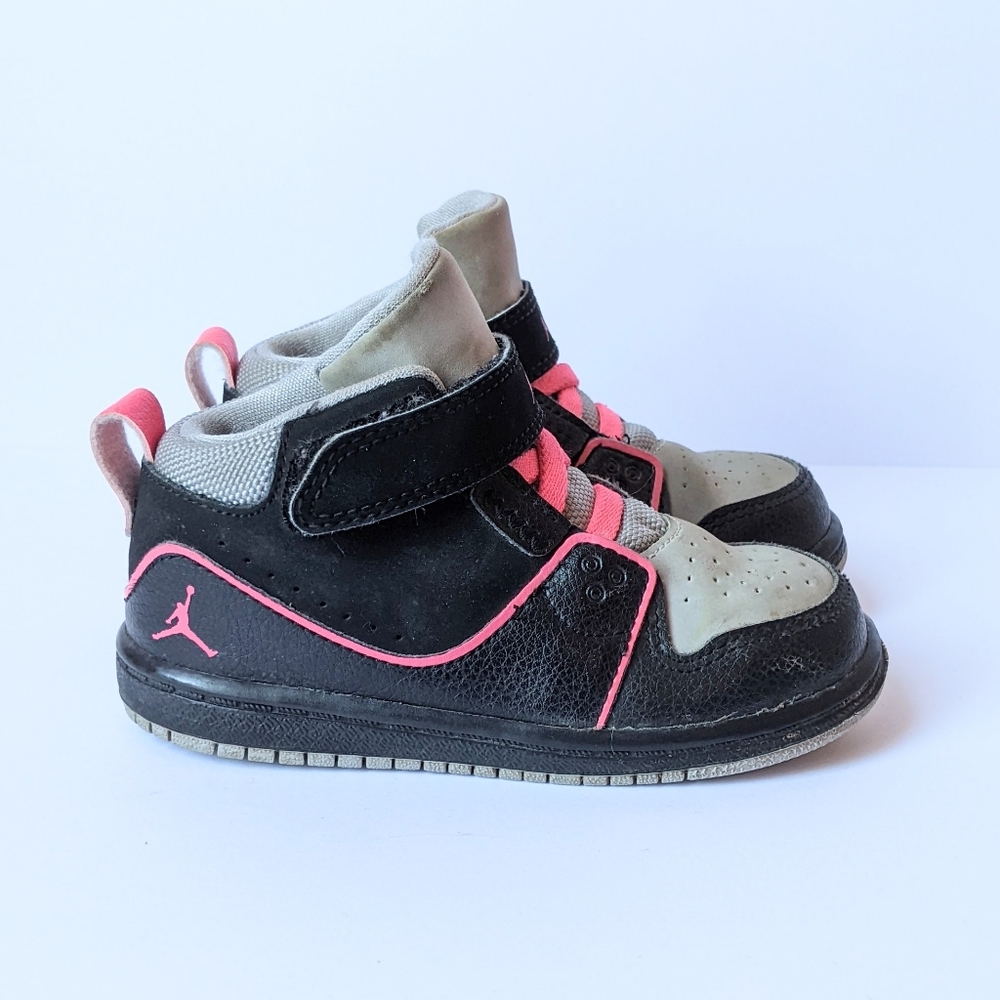 Jordan 1 Flight 2 TD Junior 645113-306 Sz 8C Black Cool Grey Pink